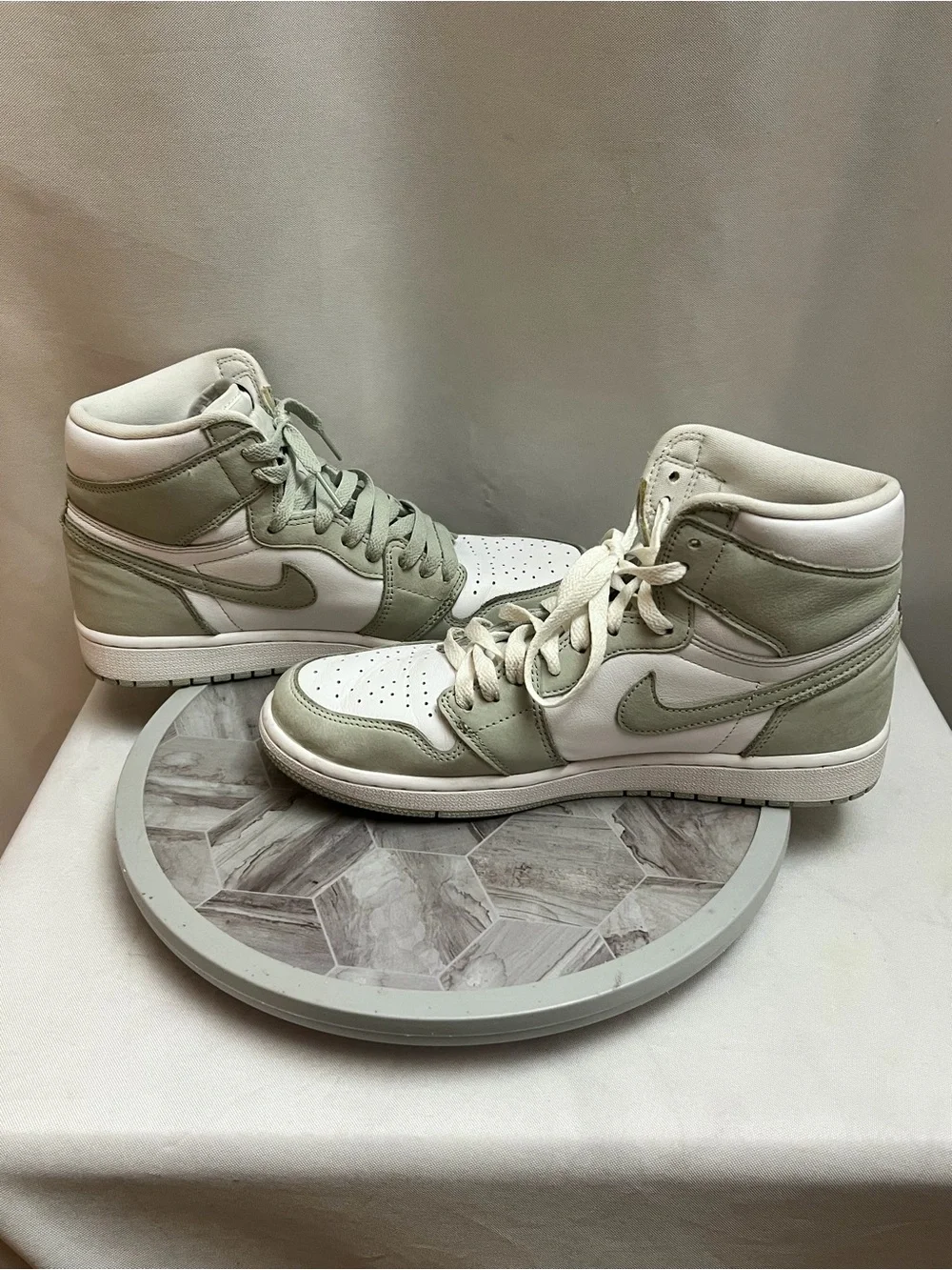 Nike Air Jordan 1 High OG Seafoam Women’s 10 CD0461-002 White Green Sneakers